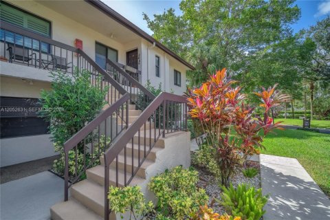 Copropriété à louer à Boca Raton, Floride: 2 chambres, 112.97 m2 № 2269521 - photo 2