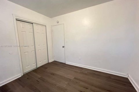 Снять в аренду квартиру в Норт-Майами-Бич, Флорида 2 спальни, № 2033219 - фото 10