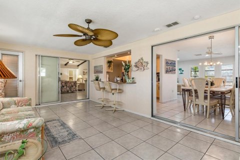 House in Port Charlotte, Florida 3 bedrooms, 177.26 sq.m. № 2128162 - photo 29
