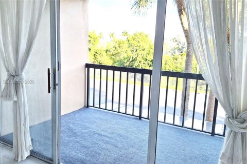 Copropriété à louer à Miami, Floride: 1 chambre, 73.11 m2 № 2029233 - photo 11