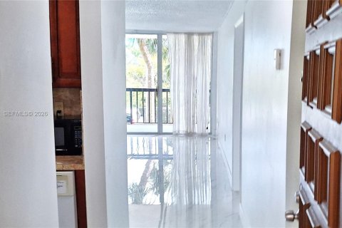 Copropriété à louer à Miami, Floride: 1 chambre, 73.11 m2 № 2029233 - photo 5