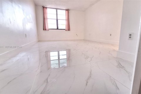 Copropriété à louer à Miami, Floride: 1 chambre, 73.11 m2 № 2029233 - photo 26