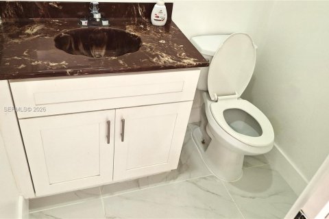 Copropriété à louer à Miami, Floride: 1 chambre, 73.11 m2 № 2029233 - photo 16