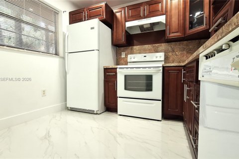 Copropriété à louer à Miami, Floride: 1 chambre, 73.11 m2 № 2029233 - photo 18