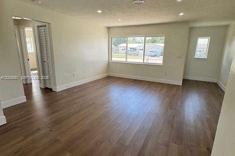 Casa en venta en Hollywood, Florida, 2 dormitorios, 98.2 m2 № 2072470 - foto 11