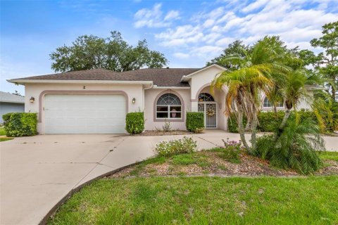 Casa en venta en Palm Coast, Florida, 4 dormitorios, 224.36 m2 № 1785534 - foto 2