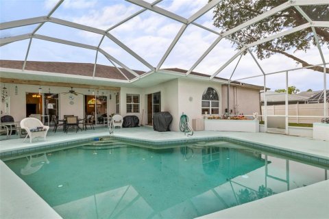 Casa en venta en Palm Coast, Florida, 4 dormitorios, 224.36 m2 № 1785534 - foto 4
