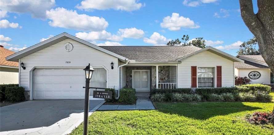 Casa en Spring Hill, Florida 2 dormitorios, 163.69 m2 № 2201153