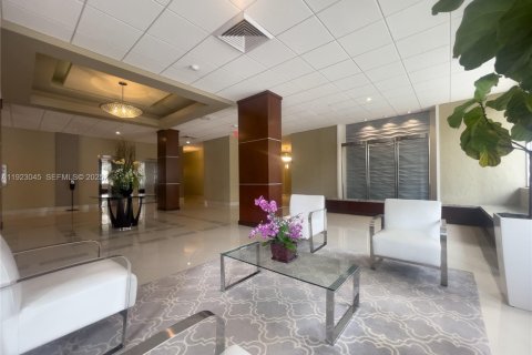 Купить кондоминиум в Форт-Лодердейл, Флорида 2 спальни, 125.42м2, № 1982490 - фото 18