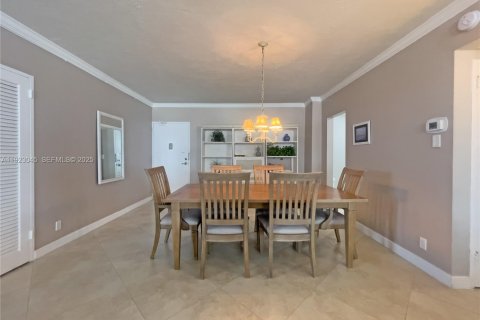 Купить кондоминиум в Форт-Лодердейл, Флорида 2 спальни, 125.42м2, № 1982490 - фото 6