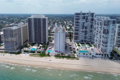 Купить кондоминиум в Форт-Лодердейл, Флорида 2 спальни, 125.42м2, № 1982490 - фото 17