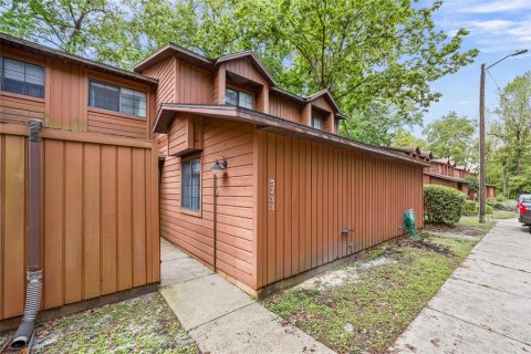 Adosado en venta en Gainesville, Florida, 2 dormitorios, 102.75 m2 № 1614981 - foto 1