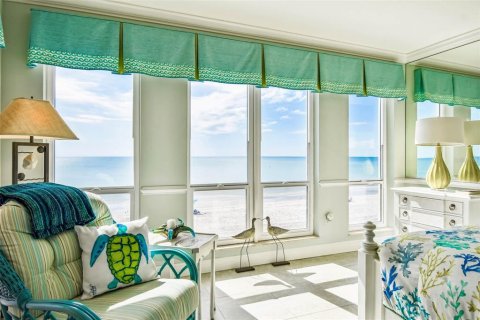 Condo in North Redington Beach, Florida, 3 bedrooms № 2098203 - photo 15
