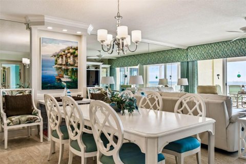 Condo in North Redington Beach, Florida, 3 bedrooms № 2098203 - photo 7
