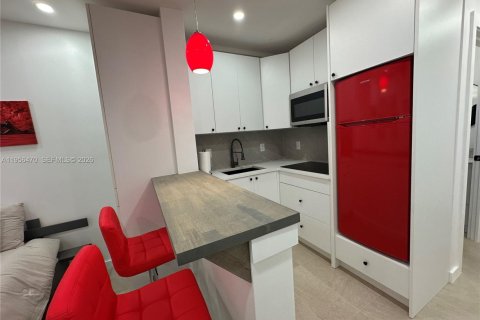 Снять в аренду коммерческую недвижимость в Майами, Флорида 18.58м2, № 2153470 - фото 4