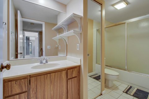 Adosado en venta en West Palm Beach, Florida, 2 dormitorios, 114.83 m2 № 2429707 - foto 15