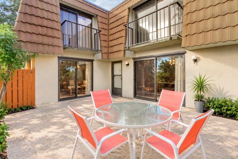 Adosado en venta en West Palm Beach, Florida, 2 dormitorios, 114.83 m2 № 2429707 - foto 2