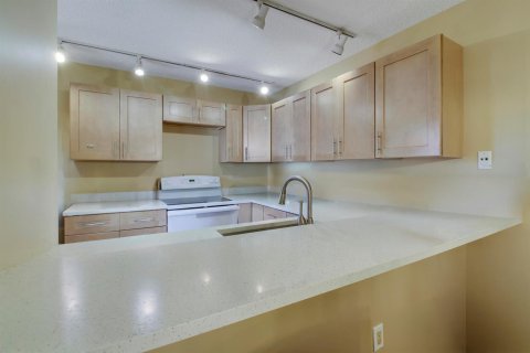 Adosado en venta en West Palm Beach, Florida, 2 dormitorios, 114.83 m2 № 2429707 - foto 9