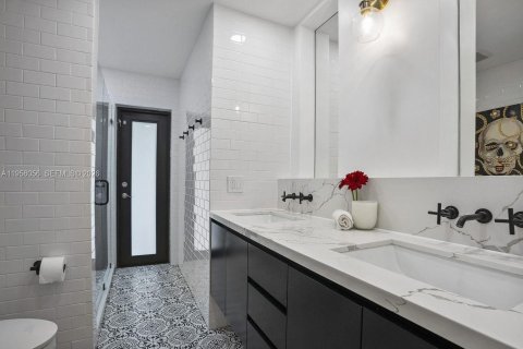 Купить виллу или дом в Пальметто-Бей, Флорида 4 спальни, 170.29м2, № 2041418 - фото 24