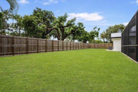 Купить виллу или дом в Пальметто-Бей, Флорида 4 спальни, 170.29м2, № 2041418 - фото 30