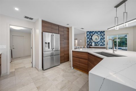 House in Tampa, Florida 4 bedrooms, 256.78 sq.m. № 1873959 - photo 23