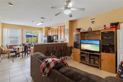 Adosado en venta en Kissimmee, Florida, 3 dormitorios, 110.27 m2 № 2215442 - foto 2