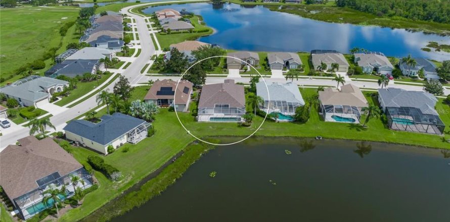 House in Sarasota, Florida 3 bedrooms, 217.02 sq.m. № 1876003