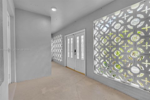 Villa ou maison à vendre à Hollywood, Floride: 4 chambres, 151.9 m2 № 2338432 - photo 6