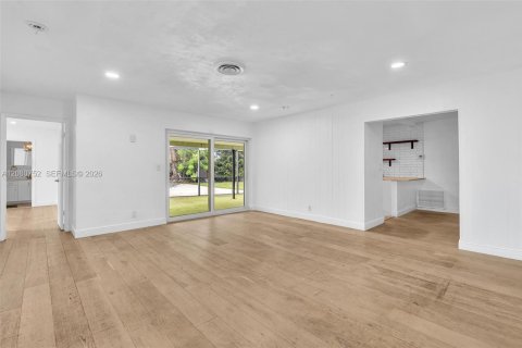 Villa ou maison à vendre à Hollywood, Floride: 4 chambres, 151.9 m2 № 2338432 - photo 13