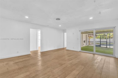 Villa ou maison à vendre à Hollywood, Floride: 4 chambres, 151.9 m2 № 2338432 - photo 9