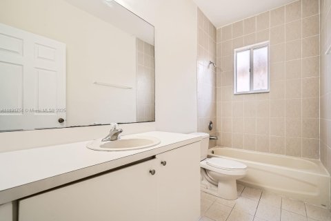 Casa en venta en Homestead, Florida, 3 dormitorios, 159.98 m2 № 1944026 - foto 14
