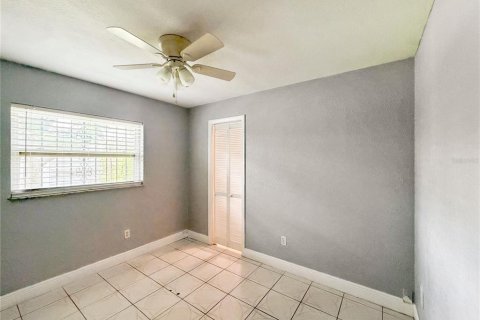 Villa ou maison à louer à Orlando, Floride: 4 chambres, 125.98 m2 № 2419924 - photo 11