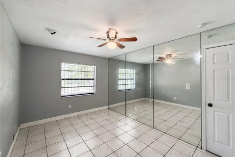 Villa ou maison à louer à Orlando, Floride: 4 chambres, 125.98 m2 № 2419924 - photo 12