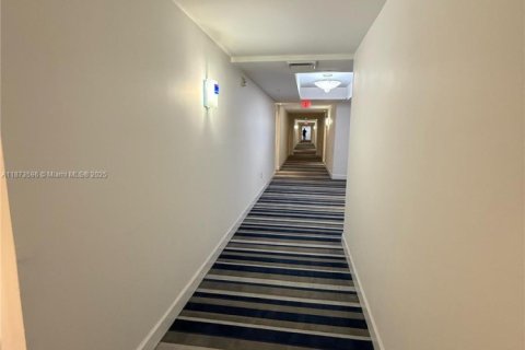 Купить кондоминиум в Авентура, Флорида 1 спальня, 71.07м2, № 1979930 - фото 10