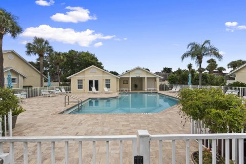 Townhouse in Vero Beach, Florida 2 bedrooms, 104.61 sq.m. № 2315719 - photo 28
