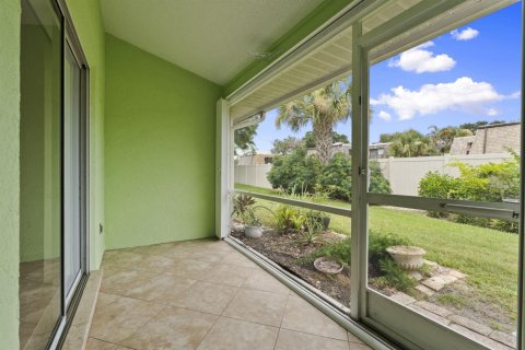 Townhouse in Vero Beach, Florida 2 bedrooms, 104.61 sq.m. № 2315719 - photo 9