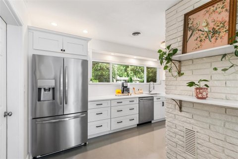 Villa ou maison à vendre à Lakeland, Floride: 3 chambres, 162.02 m2 № 2322661 - photo 12