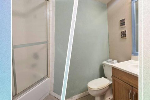 Condo in Lake Worth, Florida, 2 bedrooms № 2249255 - photo 10