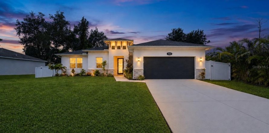 Casa en North Port, Florida 3 dormitorios, 185.06 m2 № 2312783