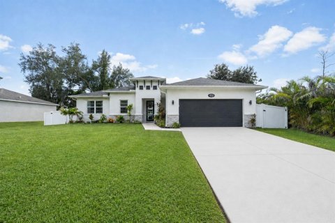 Casa en venta en North Port, Florida, 3 dormitorios, 185.06 m2 № 2312783 - foto 3