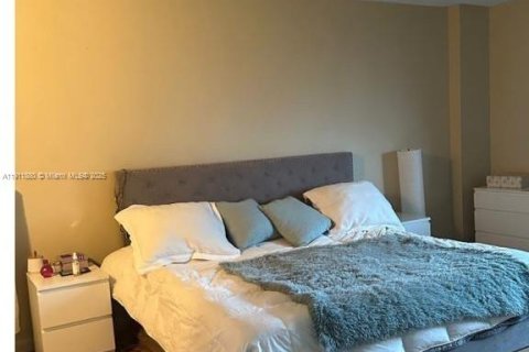 Condominio en alquiler en Aventura, Florida, 2 dormitorios, 105.63 m2 № 2013428 - foto 14