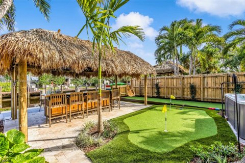 House in Fort Lauderdale, Florida 3 bedrooms, 191.94 sq.m. № 2013494 - photo 29