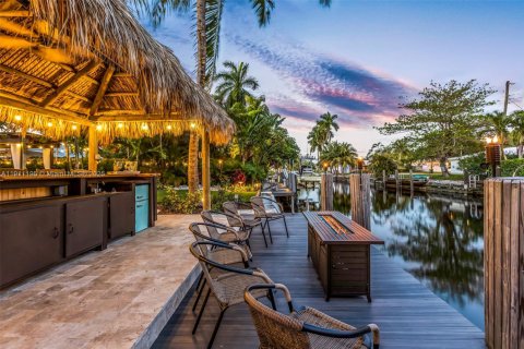 House in Fort Lauderdale, Florida 3 bedrooms, 191.94 sq.m. № 2013494