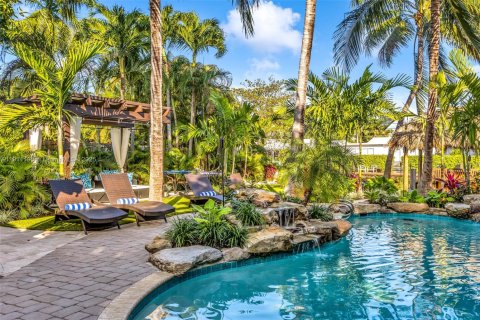 House in Fort Lauderdale, Florida 3 bedrooms, 191.94 sq.m. № 2013494 - photo 21