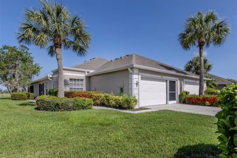 House in North Port, Florida 3 bedrooms, 138.24 sq.m. № 1778800 - photo 1