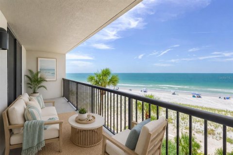 Condominio en venta en Clearwater, Florida, 2 dormitorios, 170.94 m2 № 2258283 - foto 28