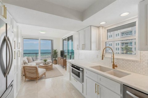 Condominio en venta en Clearwater, Florida, 2 dormitorios, 170.94 m2 № 2258283 - foto 15