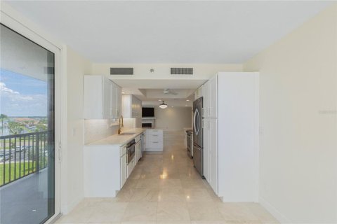 Condominio en venta en Clearwater, Florida, 2 dormitorios, 170.94 m2 № 2258283 - foto 24