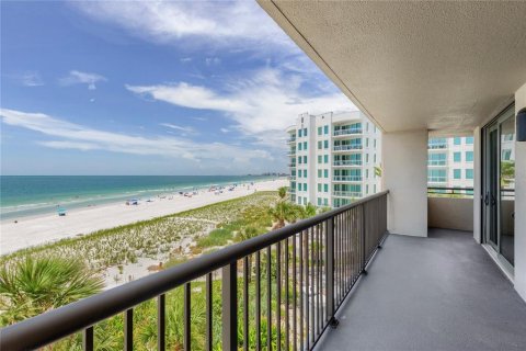 Condominio en venta en Clearwater, Florida, 2 dormitorios, 170.94 m2 № 2258283 - foto 5
