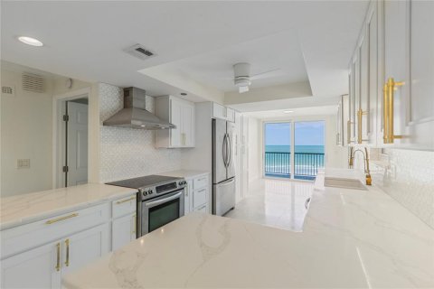 Condominio en venta en Clearwater, Florida, 2 dormitorios, 170.94 m2 № 2258283 - foto 13